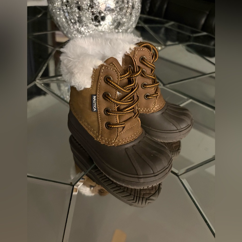 Nautica Toddler Boots with Fur Lining